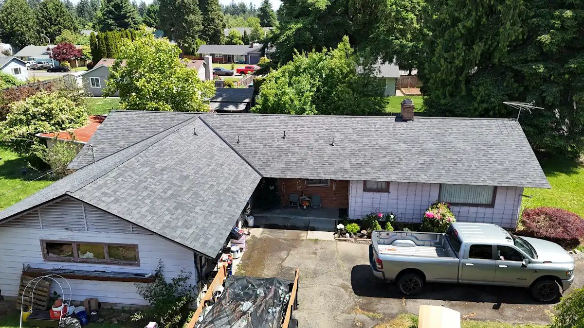 Finished roof and new black gutters on a ranch home in Hidden Terrace, Camas, WA